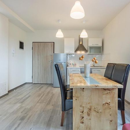 2 Bedroom Apartment Peroj Fazana Luaran gambar